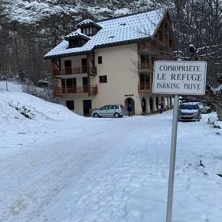 Venosc-les 2 Alpes , Rez De Jardin Apartment